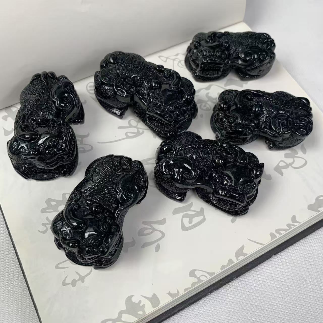 缅甸天然A货翡翠墨翠精雕精美霸气时尚霸王貔貅玉坠-多样性发其一