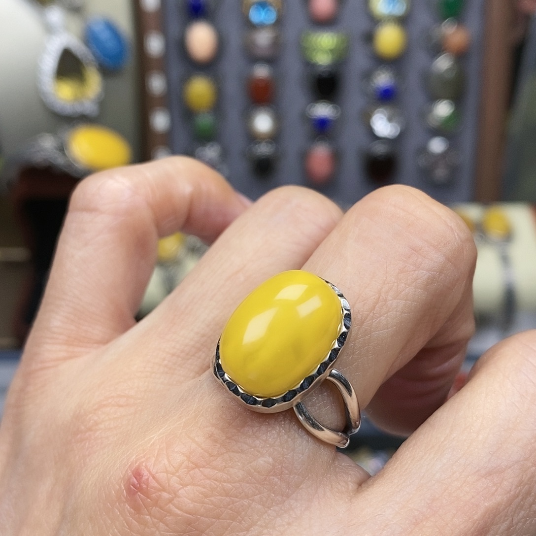 范***范925银仿水晶黄色戒指