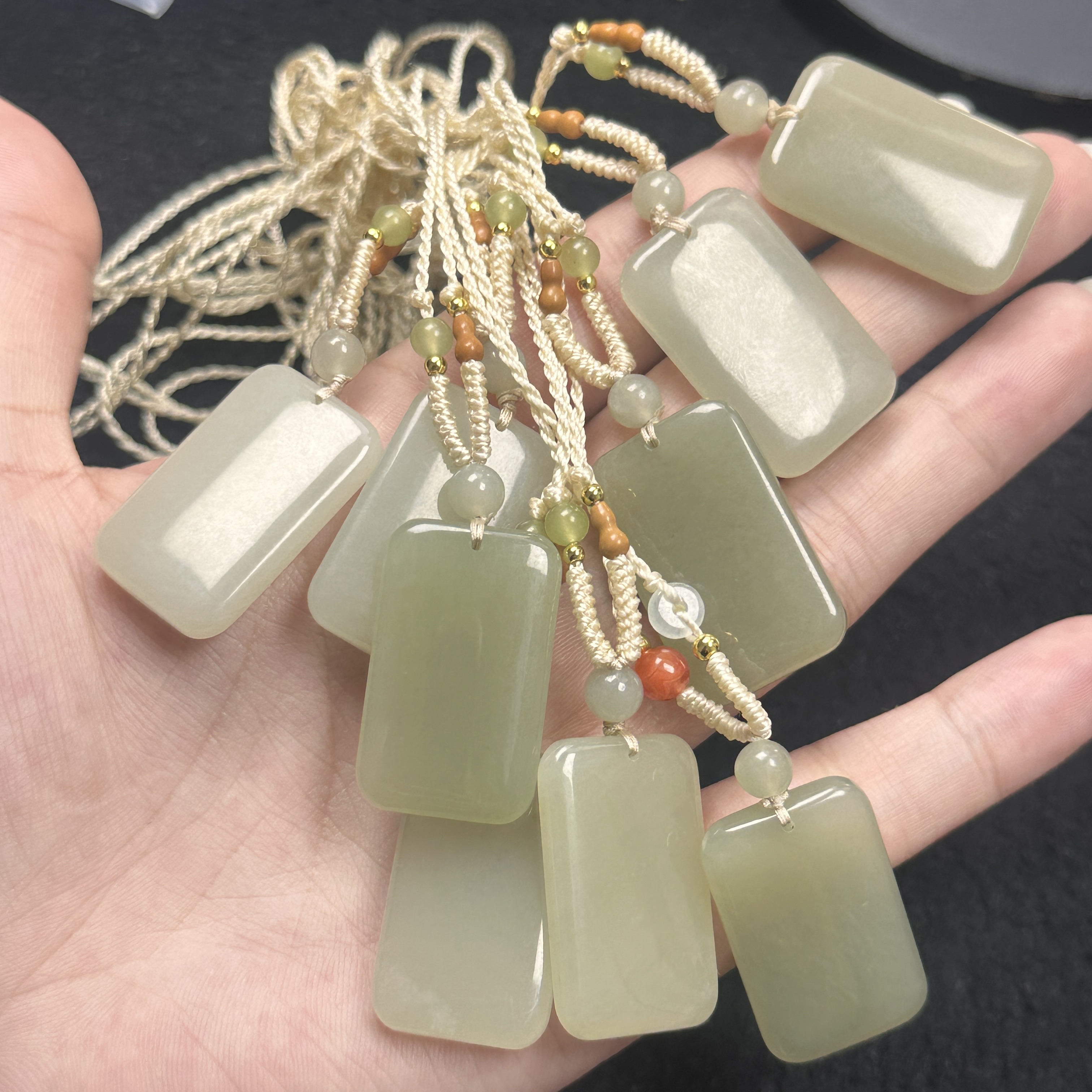 天然和田玉晴水平安无事牌吊坠 多样性发其一