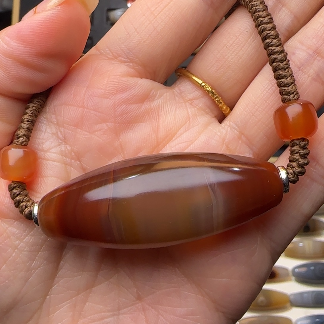 肚***肚玛瑙/玉髓未镶嵌颈饰