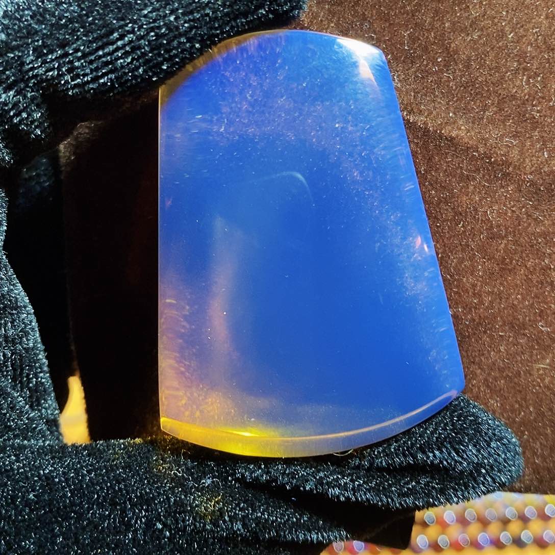 未镶嵌蓝珀裸石天空蓝净水无事牌毕业级