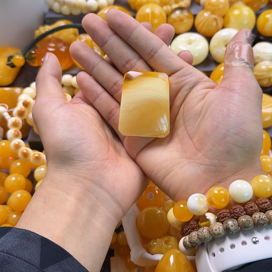 蜜蜡珠宝奇石未镶嵌方牌