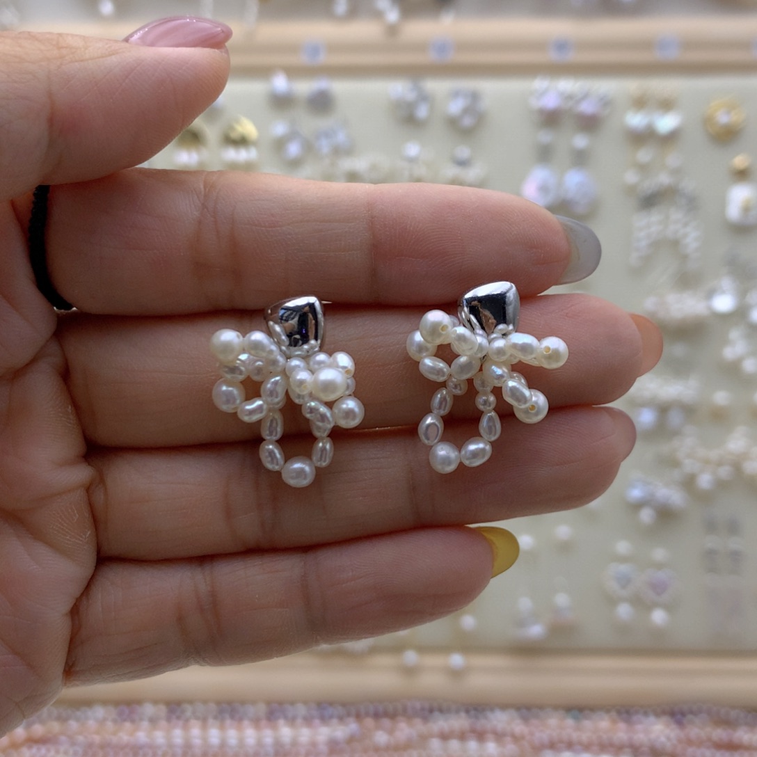 银S925镶嵌淡水珍珠耳饰