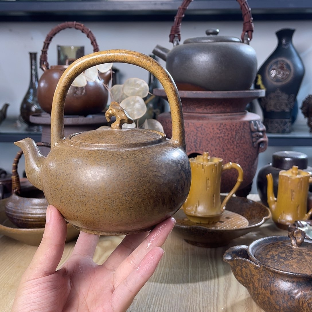 碟紫砂粗陶实用茶壶