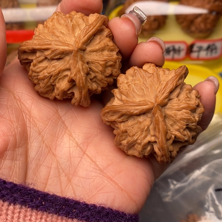 吊坠桃核三棱核桃42全品