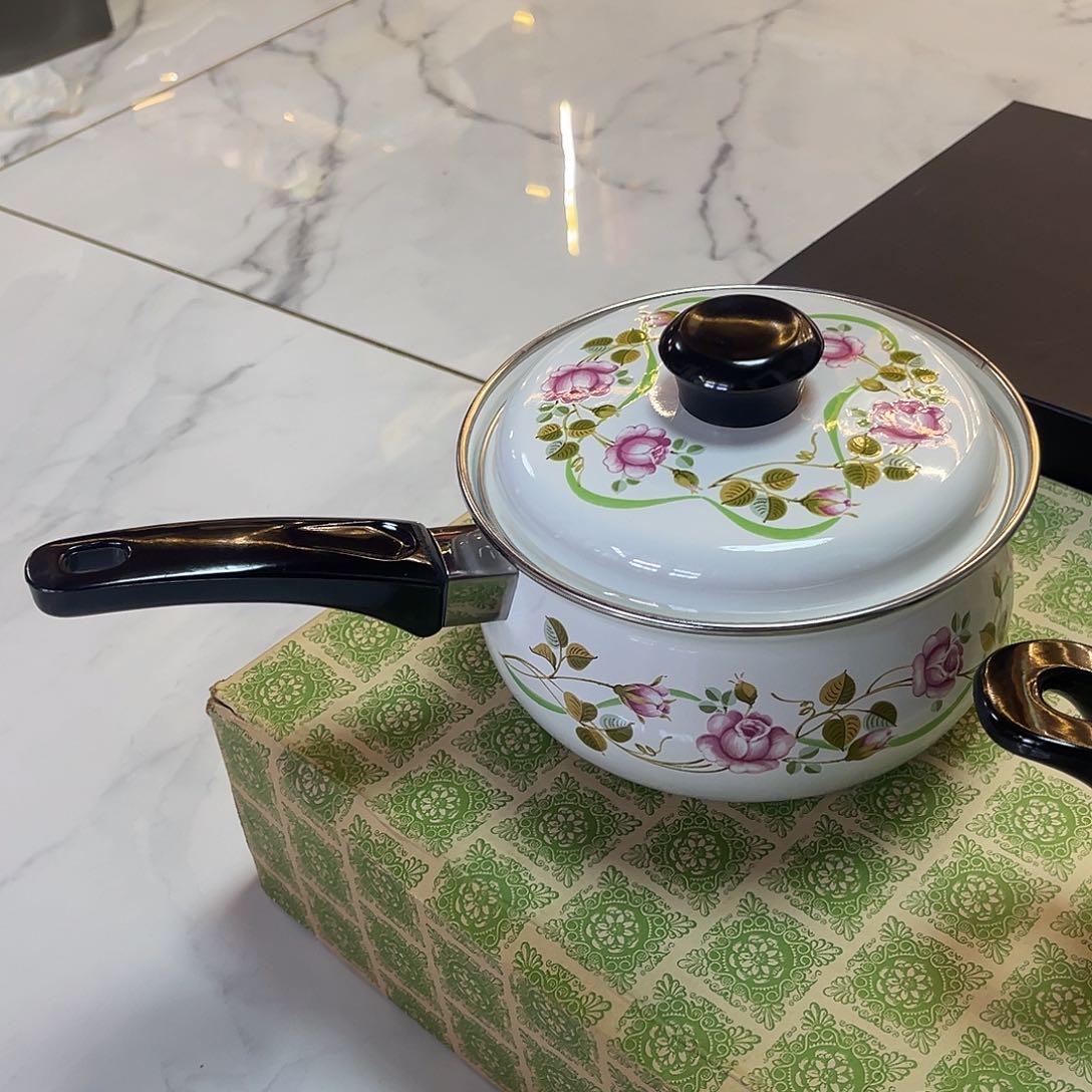 瓷片单饼搪瓷锅啊啊