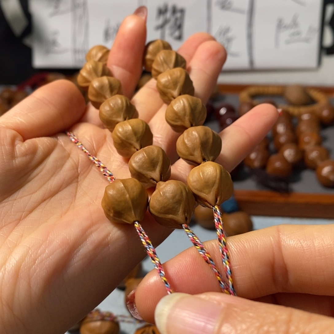 橄榄核手串7141精品4花蒜头铁核14+1颗+鬼脸