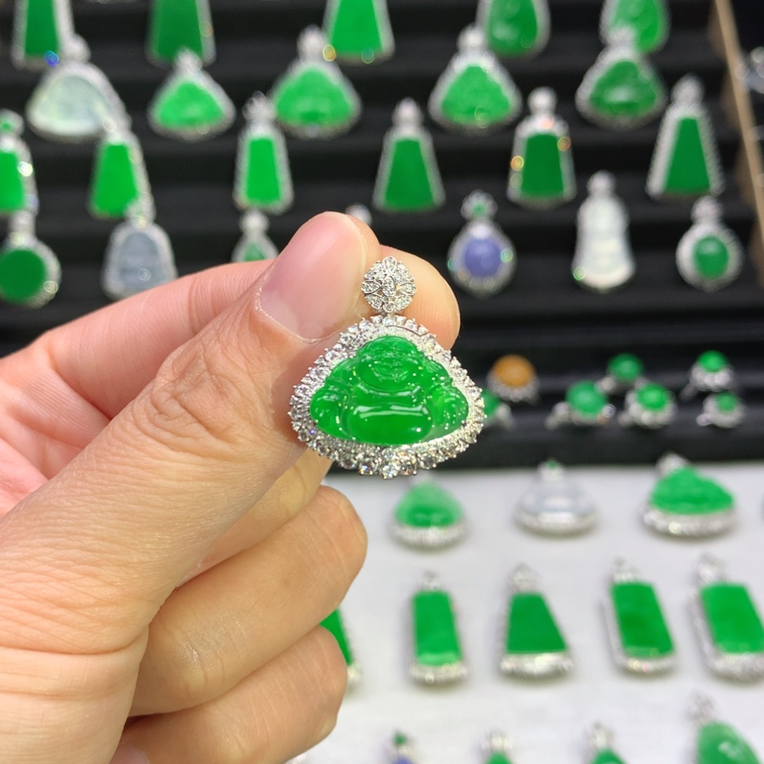 翡翠吊坠(不含链)18K金镶嵌