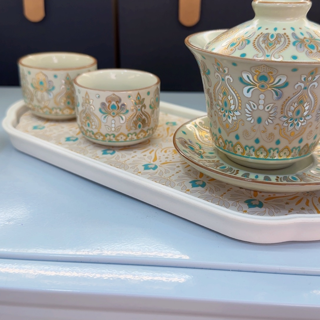 这些盖碗真好看！！！