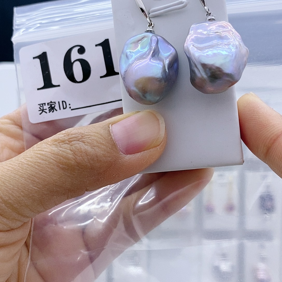 钛钢颈饰淡水珍珠