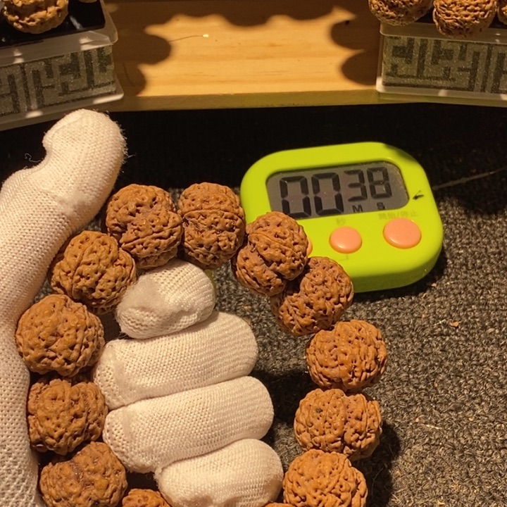 行****金刚菩提吊坠你说是谁在的呀怎么就