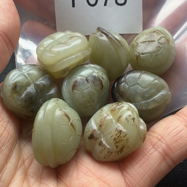 和田玉（糖玉）珠宝半成品未镶嵌—**顺