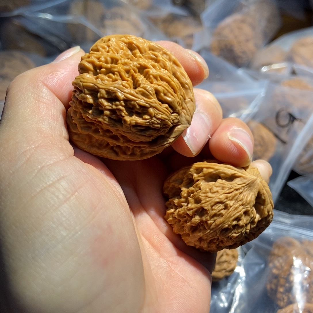 吊坠文玩核桃南疆南疆石50