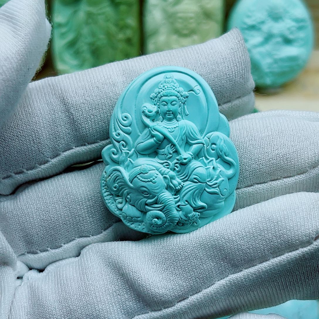 绿松石未镶嵌珠宝奇石