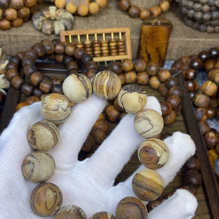 手串贡木1.8花妖