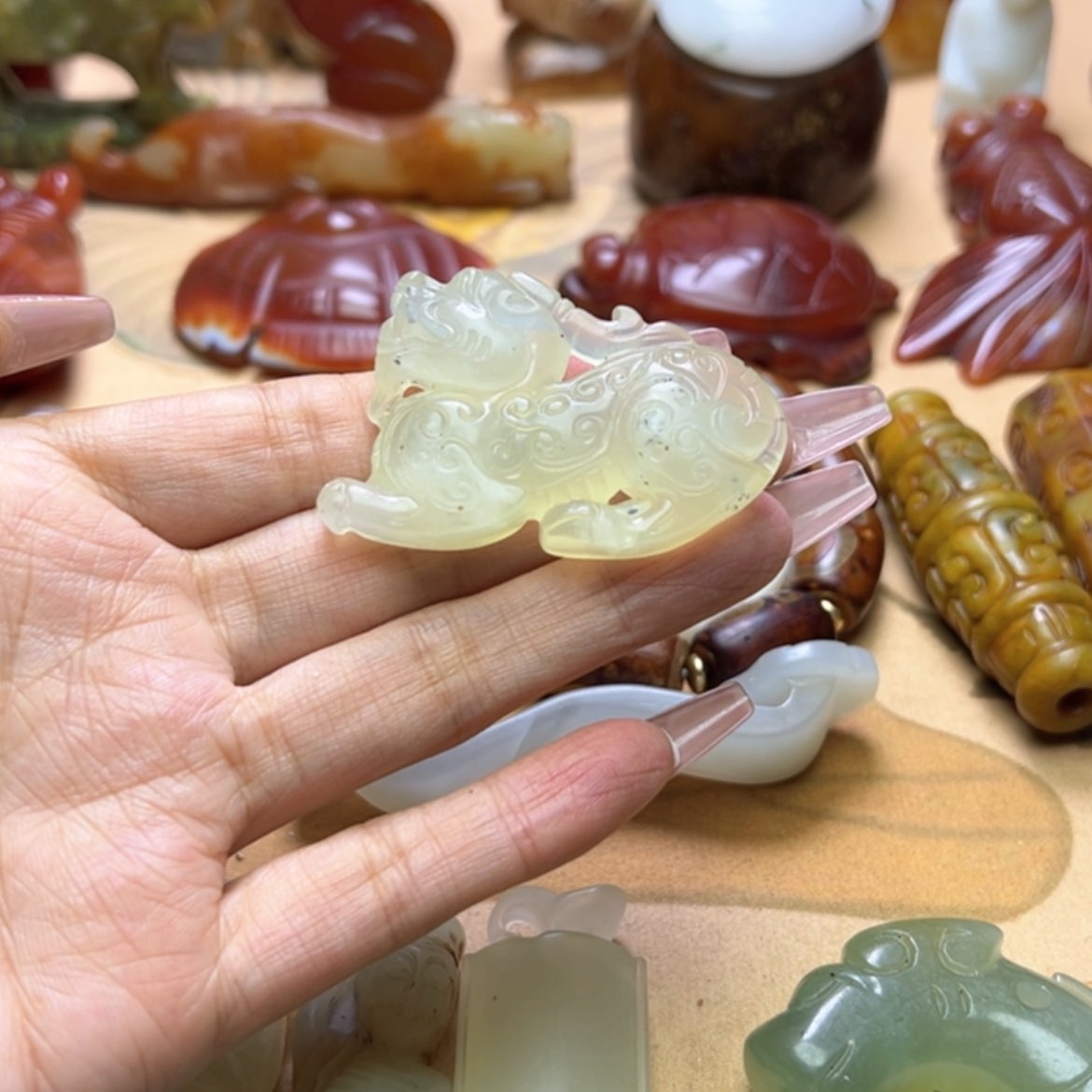 【闪购商品】蛇纹石玉颈饰未镶嵌