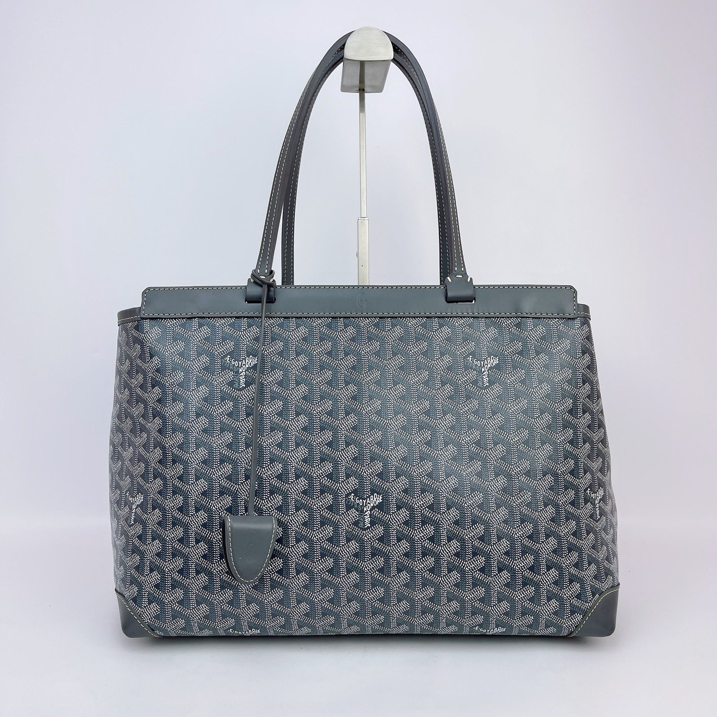 95新 Gaoy/戈雅 戈雅 灰色老花手提包底长39 E869