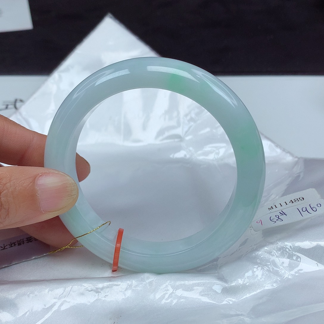 翡翠手镯未镶嵌?**?58圈1489