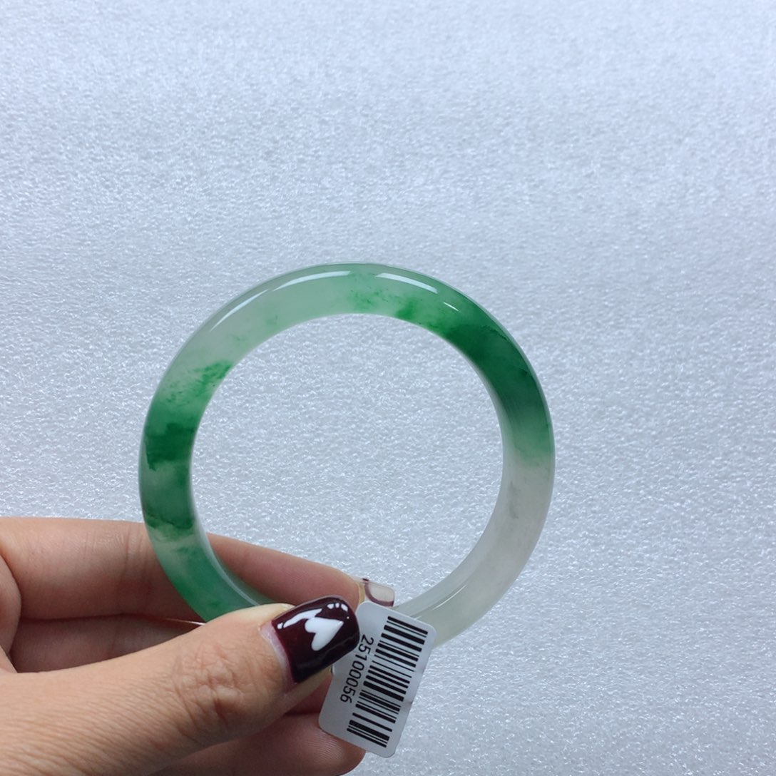 石英质玉手镯未镶嵌小武5758+多人