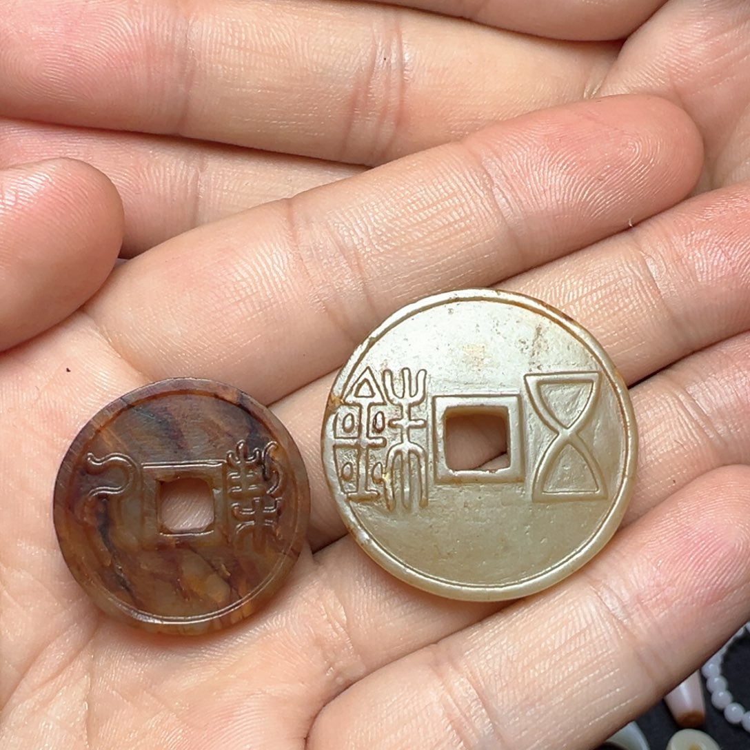 和田玉（糖玉）未镶嵌颈饰相**沫