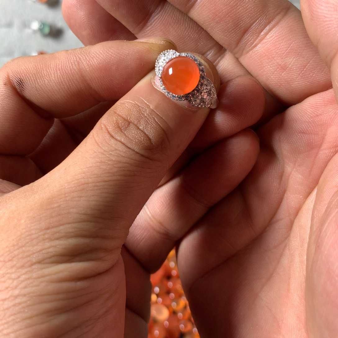 以***桑翡翠未镶嵌戒指54