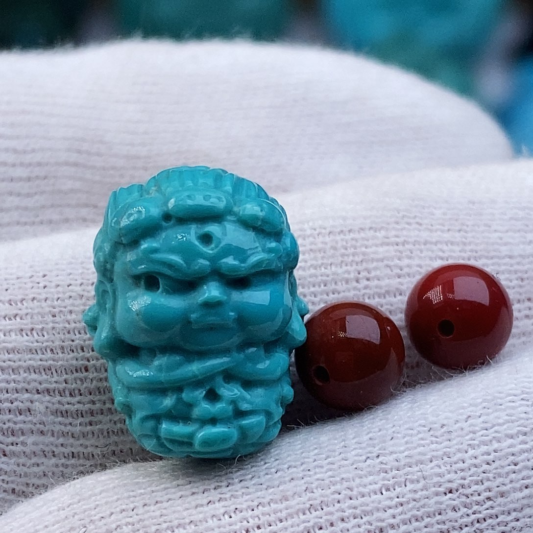 南红玛瑙未镶嵌珠宝奇石