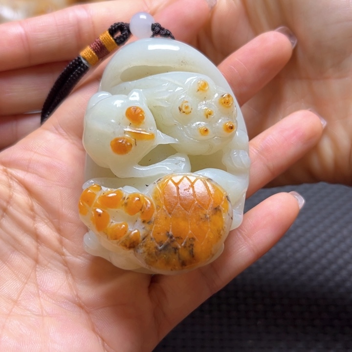 和田玉（糖玉）未镶嵌挂件