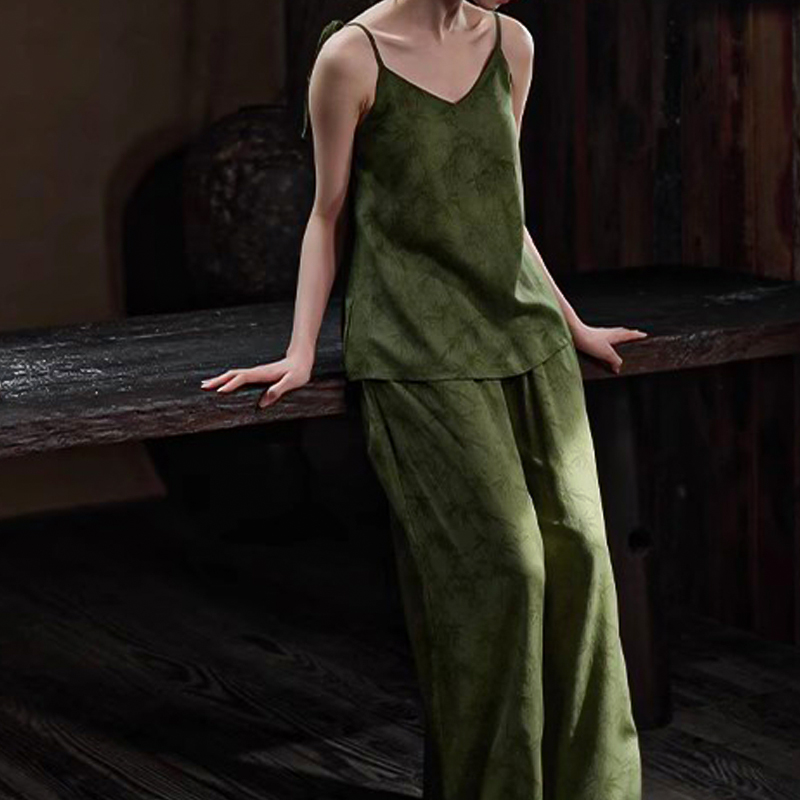 女大学生睡衣女款爆款2025新款云朵棉吊带国风优雅风两件套家居服