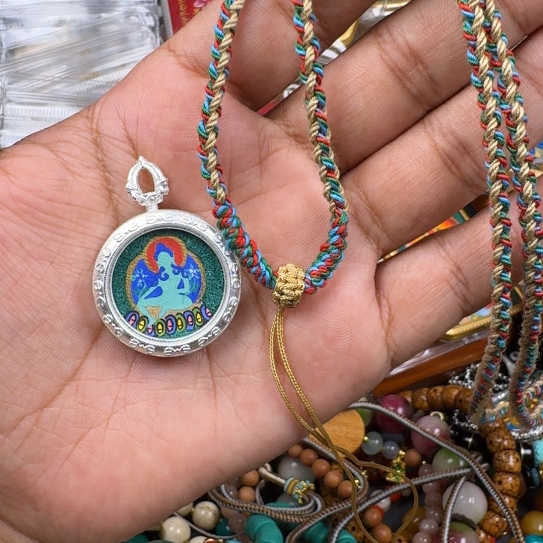 泥塑S****?藏式风格彩绘泥塑擦擦