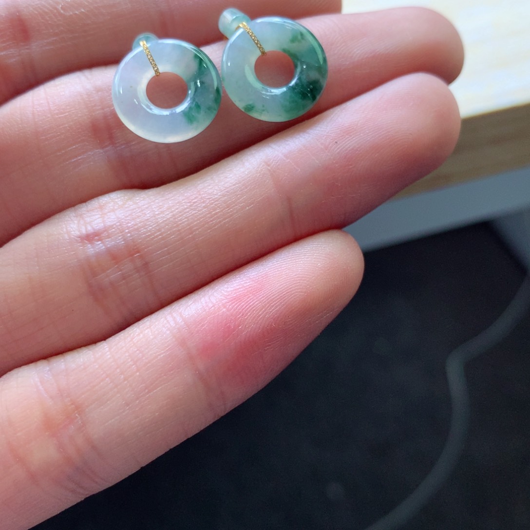 翡翠颈饰18K金镶嵌吊坠