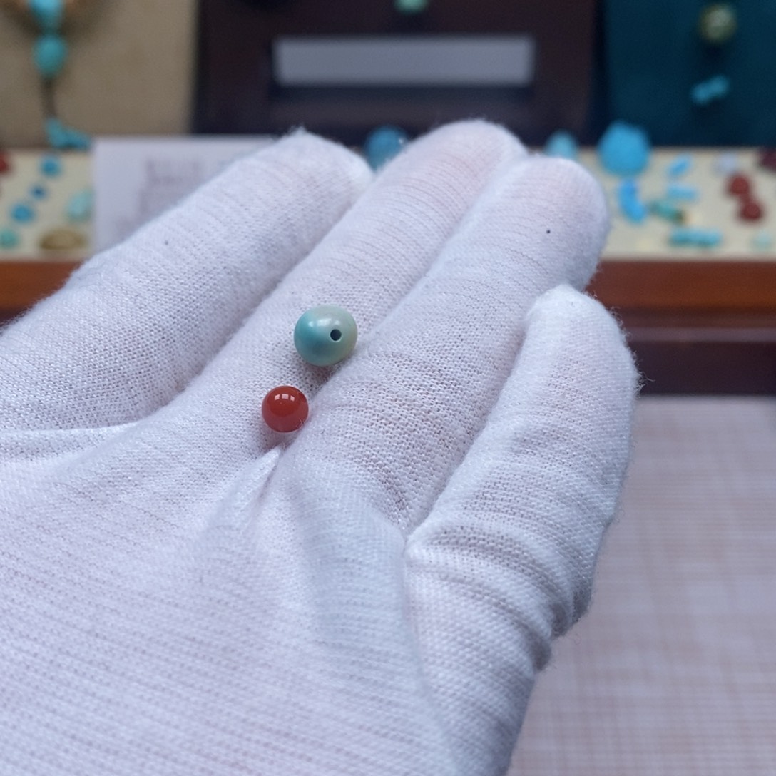 未镶嵌配饰南红玛瑙小**鞋