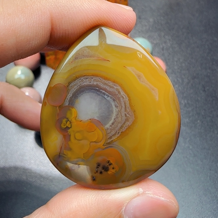 玛瑙/玉髓战国红未镶嵌易*