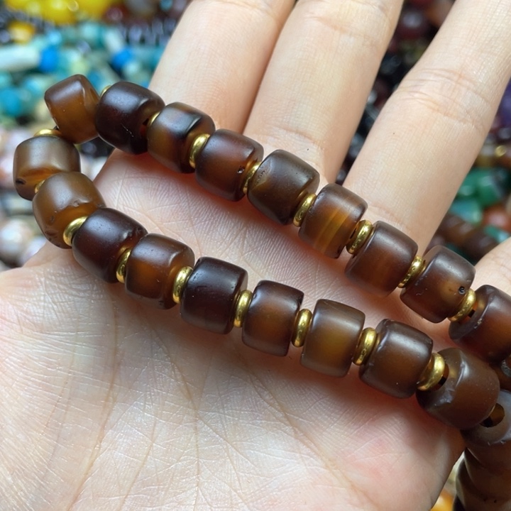 玛瑙/玉髓颈饰未镶嵌五*