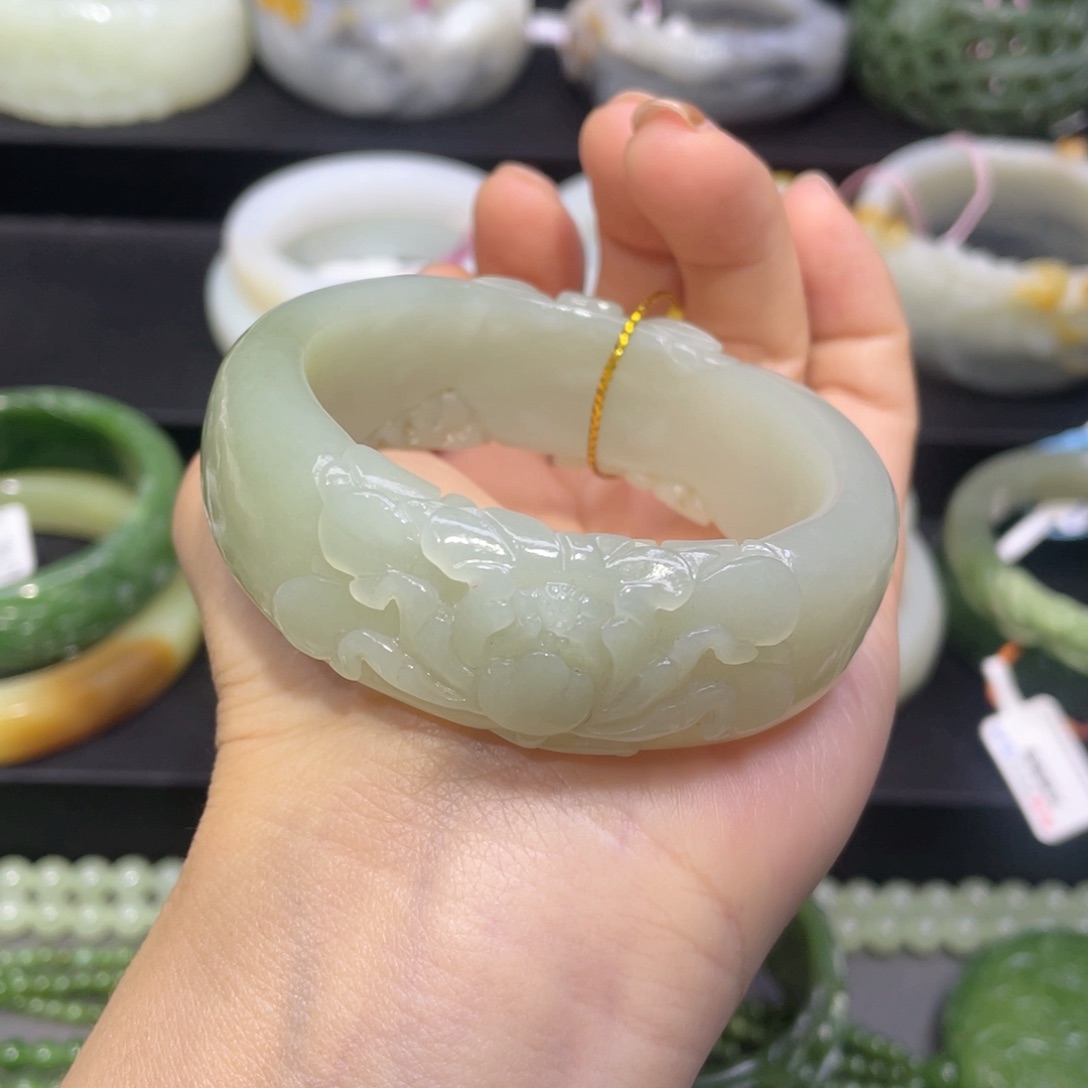 和田玉手镯未镶嵌46