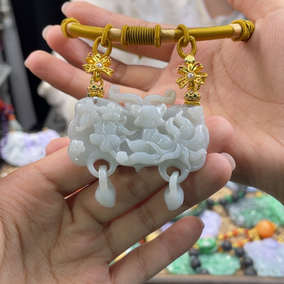 翡翠颈饰未镶嵌代编织