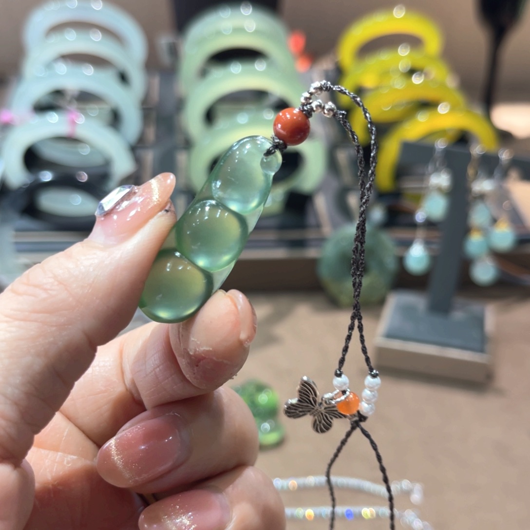 岫玉手镯未镶嵌手镯