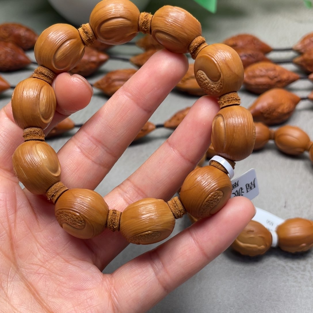 橄榄核吊坠太极手串