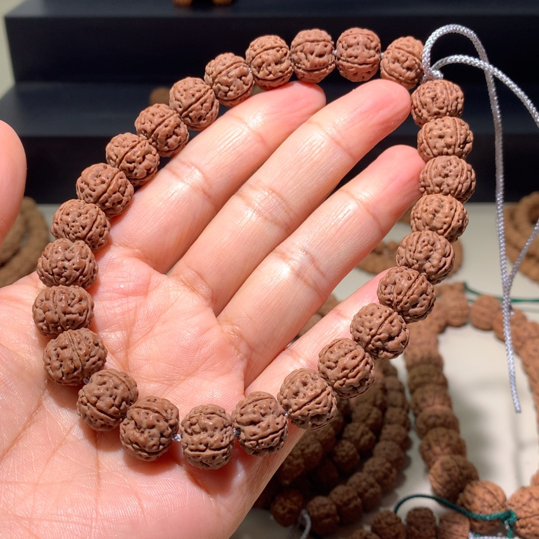 金刚菩提吊坠好**性老树王手串12.9