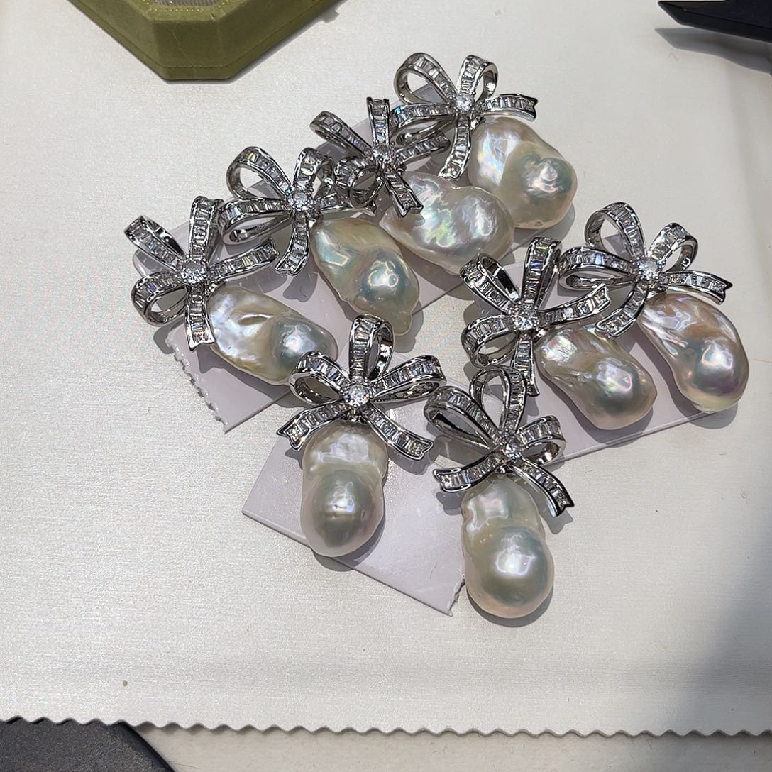 合金淡水珍珠耳饰