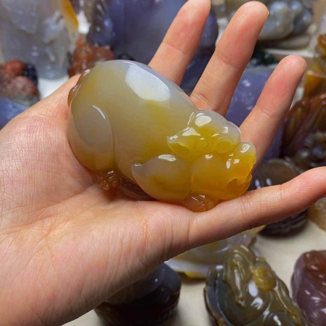 玛瑙/玉髓手把件未镶嵌