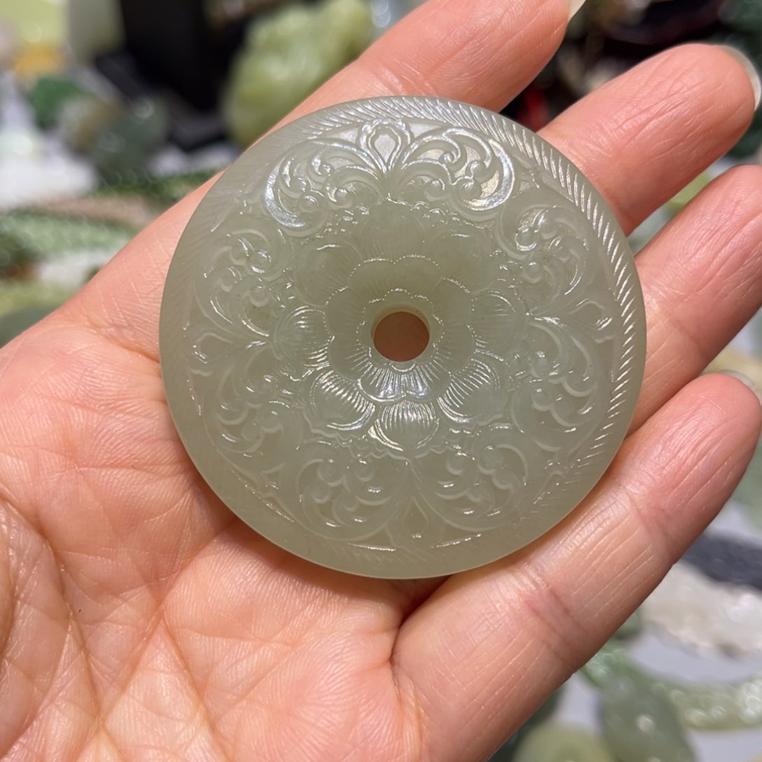 和田玉颈饰未镶嵌栩****香