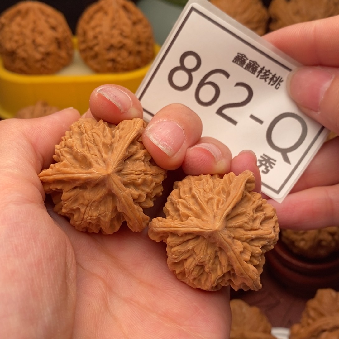 文玩核桃把件盘山奔36