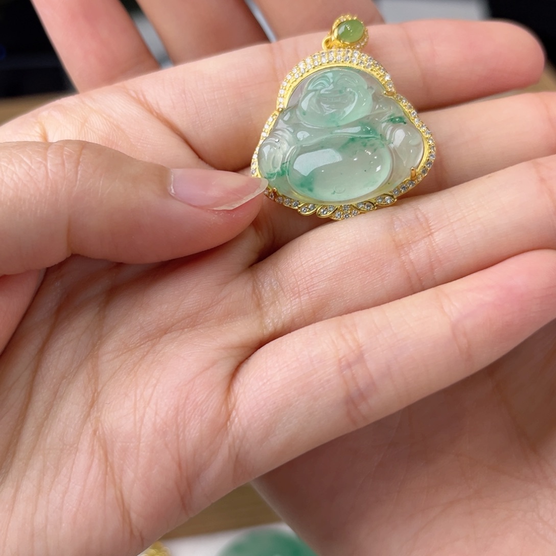 颈饰未镶嵌石英质玉dghbn