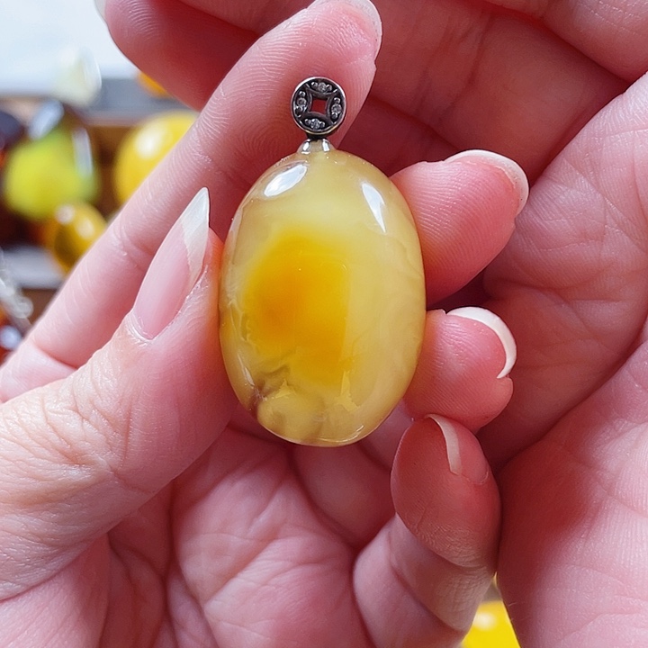 琥珀银S925镶嵌裸石吊坠