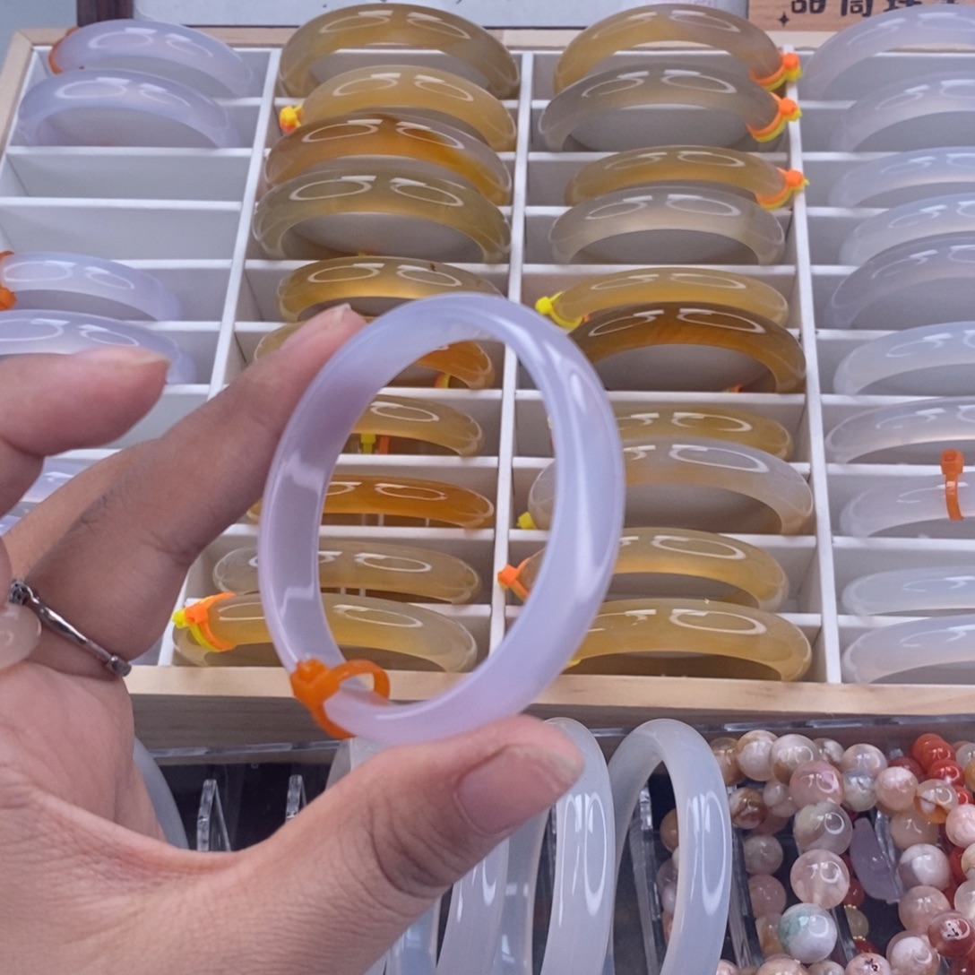 玛瑙/玉髓未镶嵌手镯