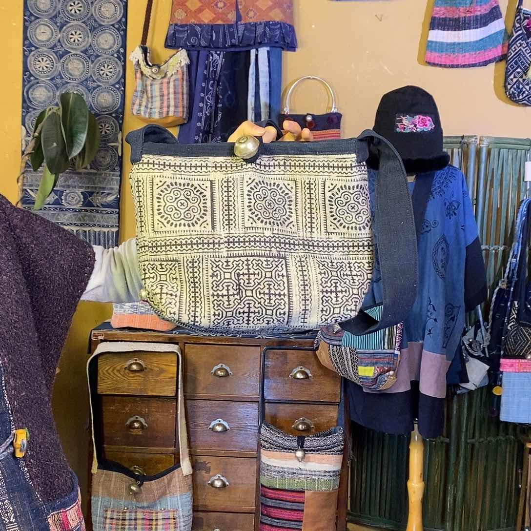 织绣手工制作包包