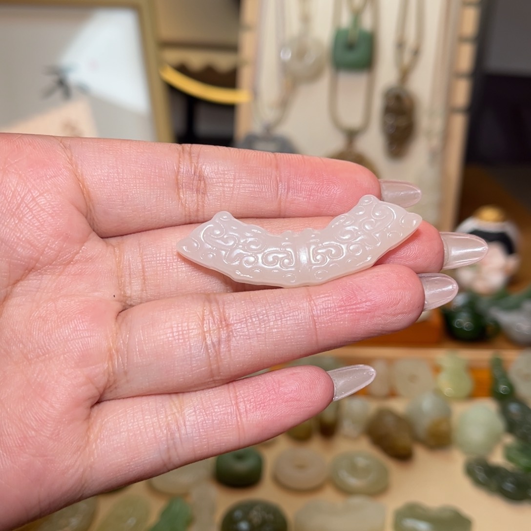 和田玉颈饰未镶嵌进***号