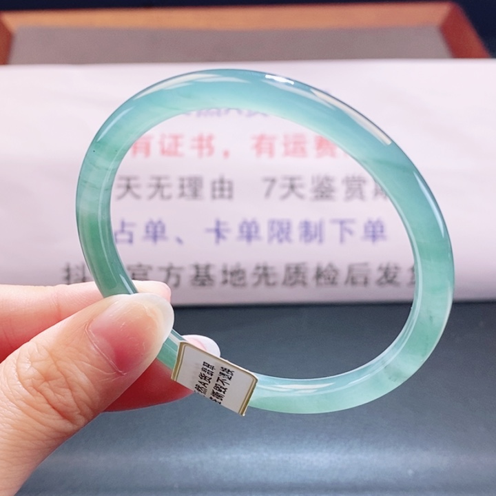 翡翠未镶嵌手镯翡翠手镯3