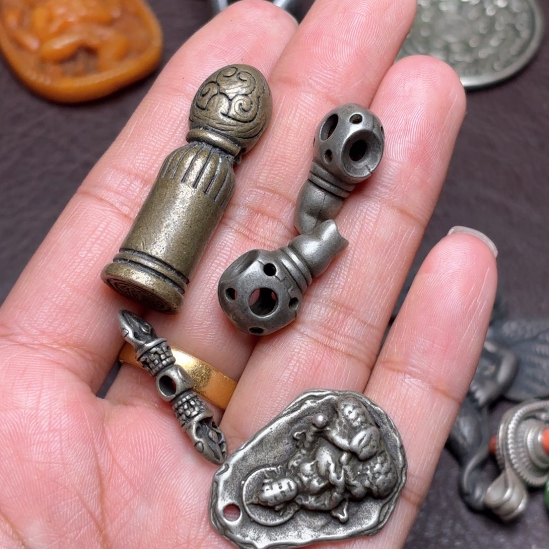 铜星月菩提吊坠项链