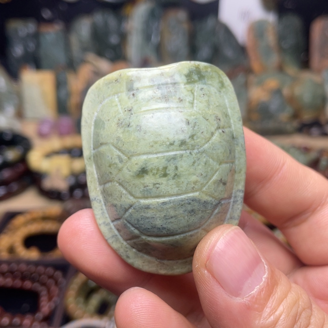 岫岩河磨玉（透闪石质玉）未镶嵌颈饰